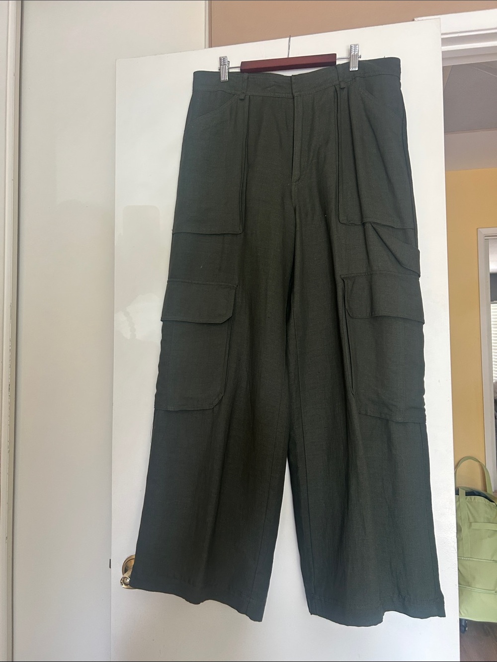 Zara Dark Olive Wide-Leg Cargo Trousers